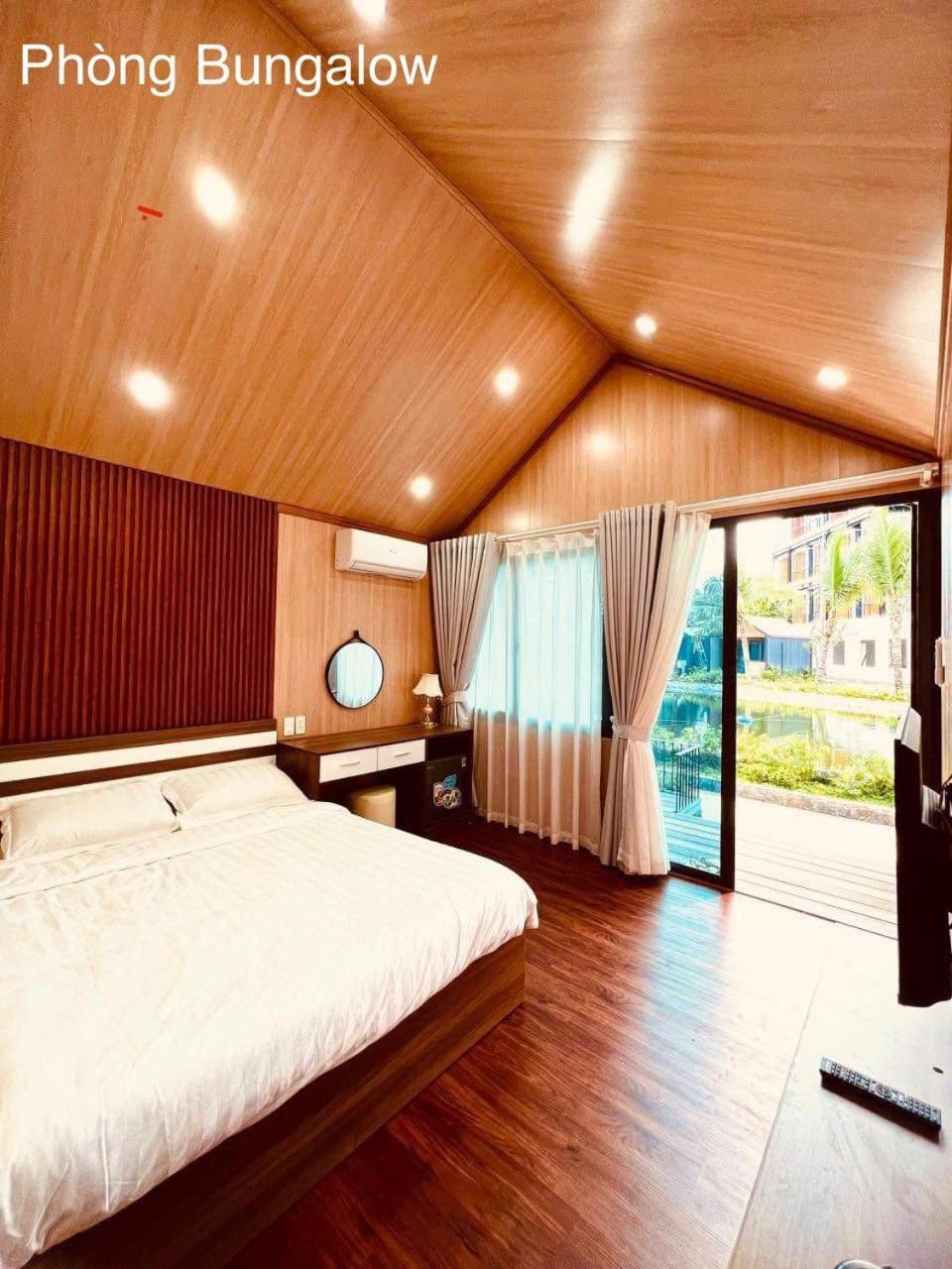 Ho Coc Park & Resort Xa Nhu Lam Exterior photo